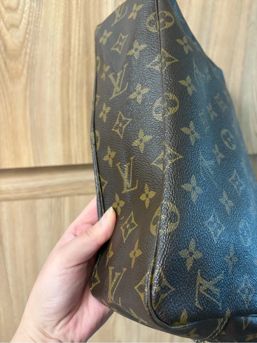 Authentic LOUIS VUITTON Trousse Toilette 28 Monogram Cosmetics Pouch